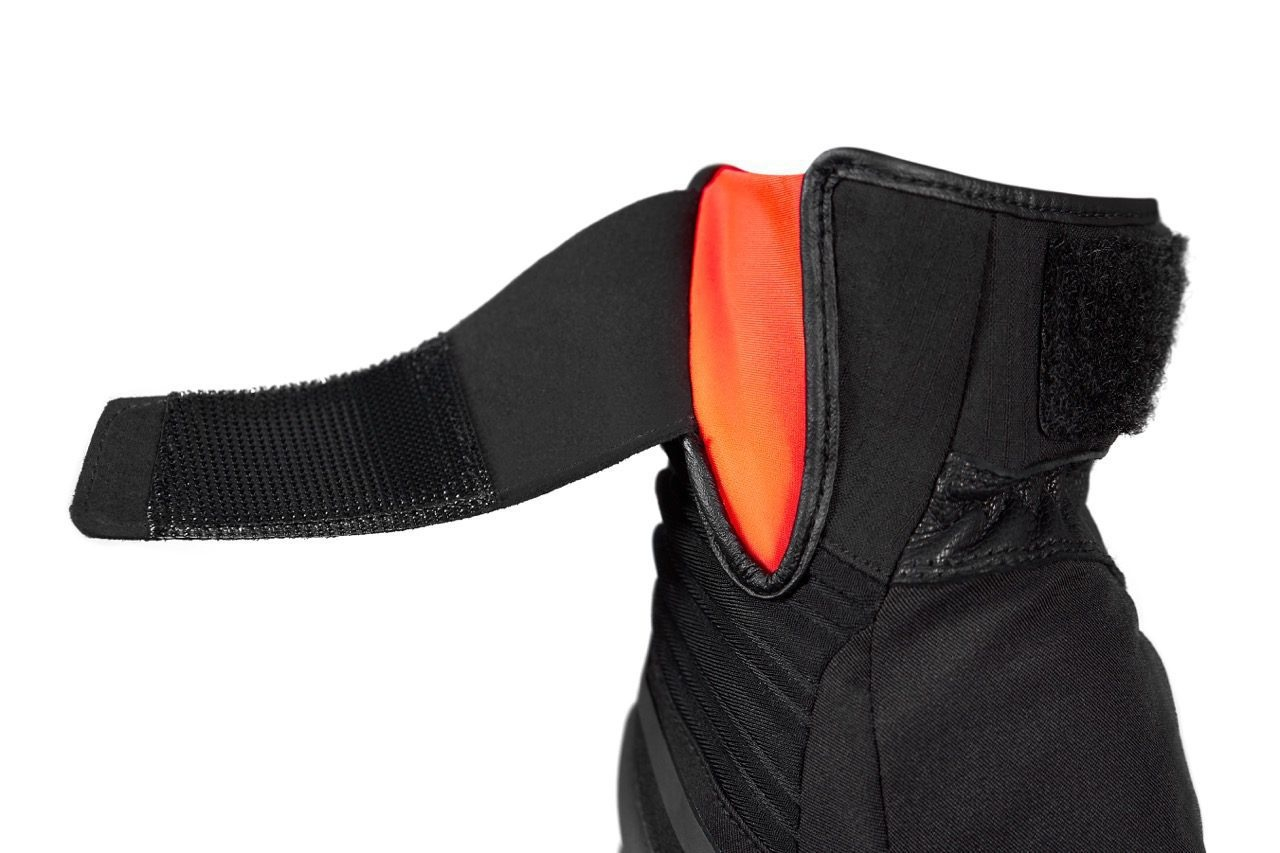 Mănuși moto bărbați Touring/Adventure iarnă Seventy Degrees SD-T13 Aspen Light negru/roșu - WinterTex [2]