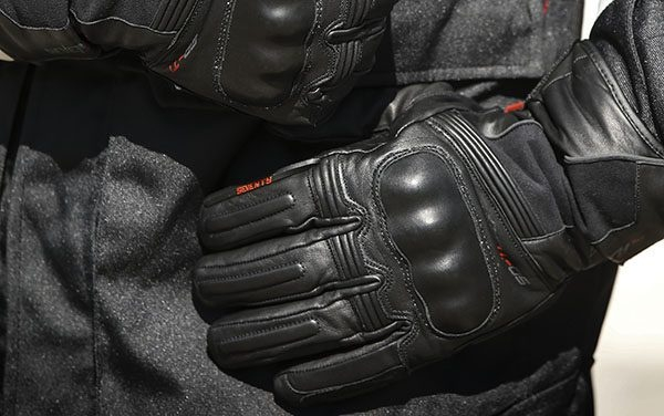 Mănuși moto bărbați Touring iarnă Seventy Degrees SD-T1 negru - WinterTex - degete tactile [4]