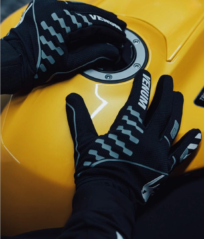 Mănuși moto Ixon x Venum Hurry, bărbați, textil, roadster, vară - negru/gri/alb; degete tactile [3]