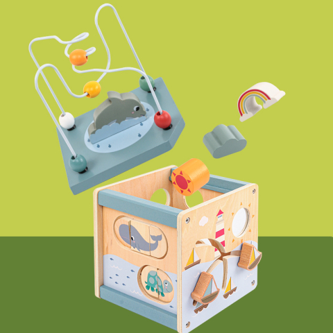 Montessori - Cub de activitati din lemn 5 in 1, cu labirint animale marine si jocuri educative Montessori