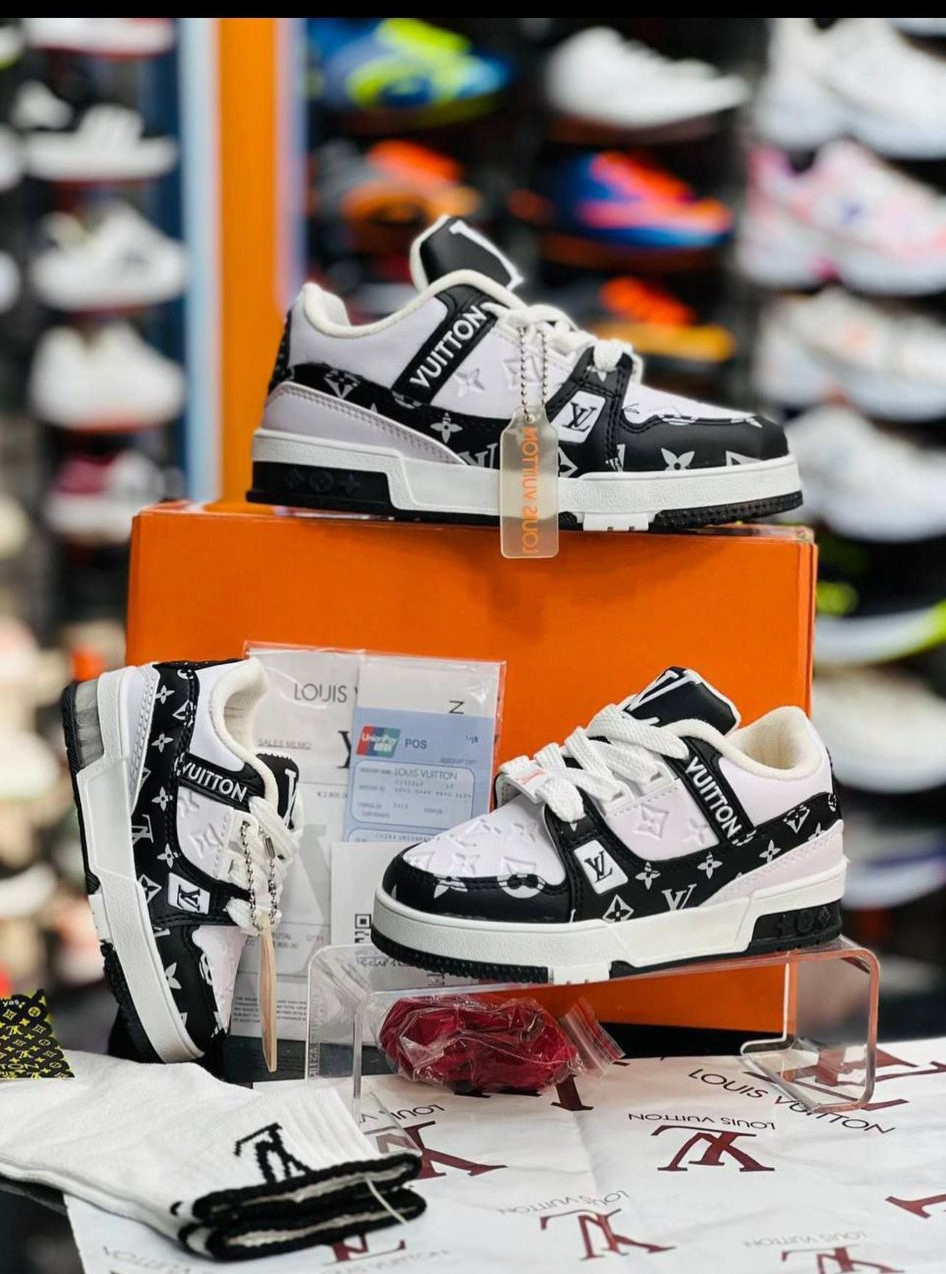 Adidasi LV Negru [1]