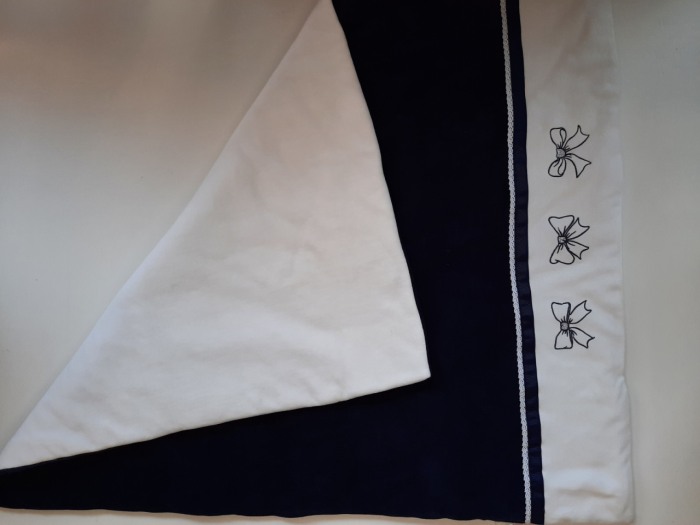 Paturica catifea fetite , bleumarin Melby [2]