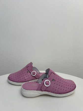 Saboti medicali perforati cu bareta din piele naturala [2]