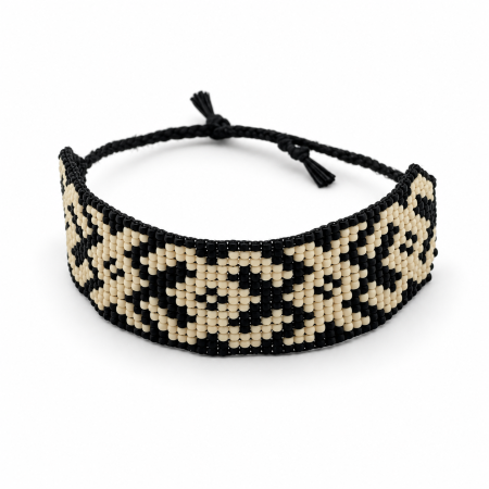 Țesută manual - Brățară handmade cu mărgele TOHO, model geometric alb-negru, reglabilă