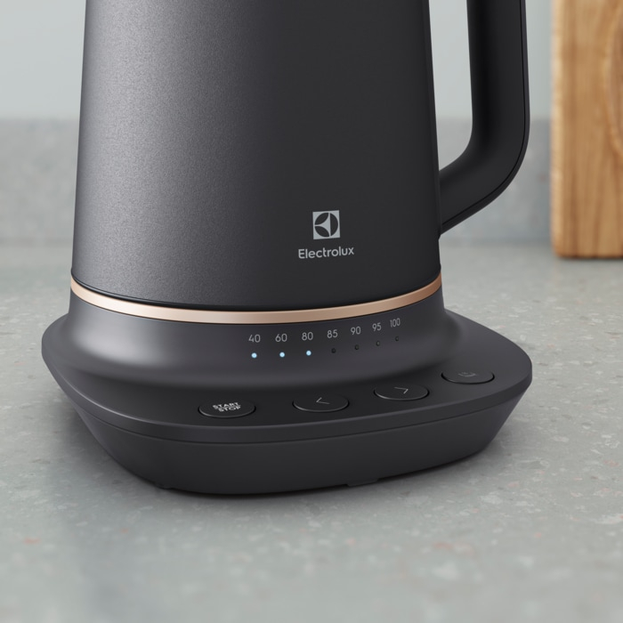 Fierbător Electrolux E7K1-6BP Explore 7 [4]