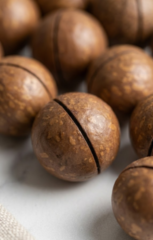 Nuci de Macadamia în Coajă Crestată [2]