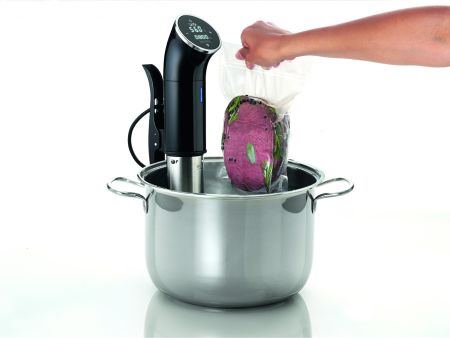 Aparat de gatit Sous Vide Laica SVC107, 1200 W, capacitate recirculare de 6-15 litri [1]