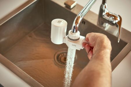 Cartus filtrant pentru sistemele de filtrare apa cu fixare pe robinet Laica HydroSmart, 900 litri [6]