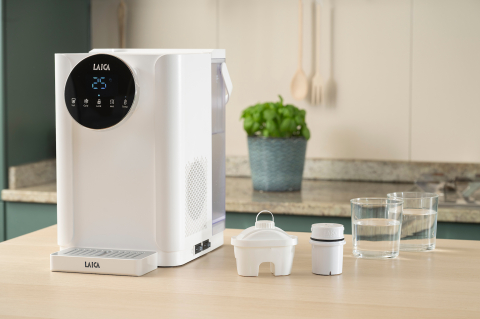 Dispenser de apă filtrată rece și fierbinte LAICA, 7 trepte de temperatură, 10- 90 grade C, 3L, [9]