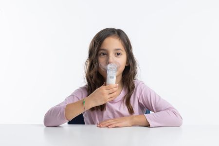 NOU: Aparat de aerosoli portabil Laica NE1012, silentios, copii si adulti, reincarcabil la USB [7]