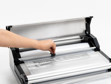 NOU: Aparat de ambalare in vid Laica VT3250 Professional, 40 cm, 25L/min, 350W [2]