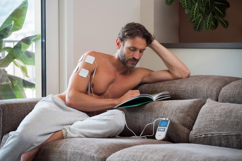 NOU: Aparat de masaj Electrostimulator nervos transcutanat TENS, 4 electrozi, 2 canale, 50 programe [20]