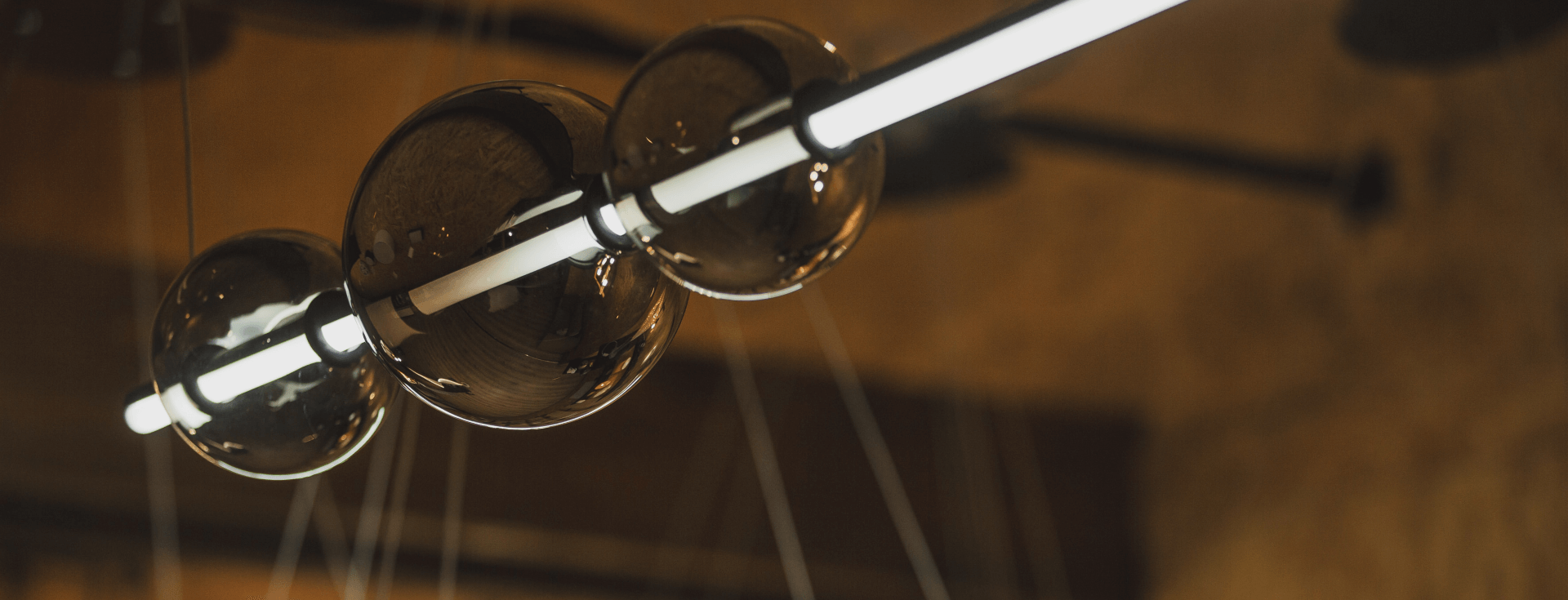 Corpuri de iluminat interior