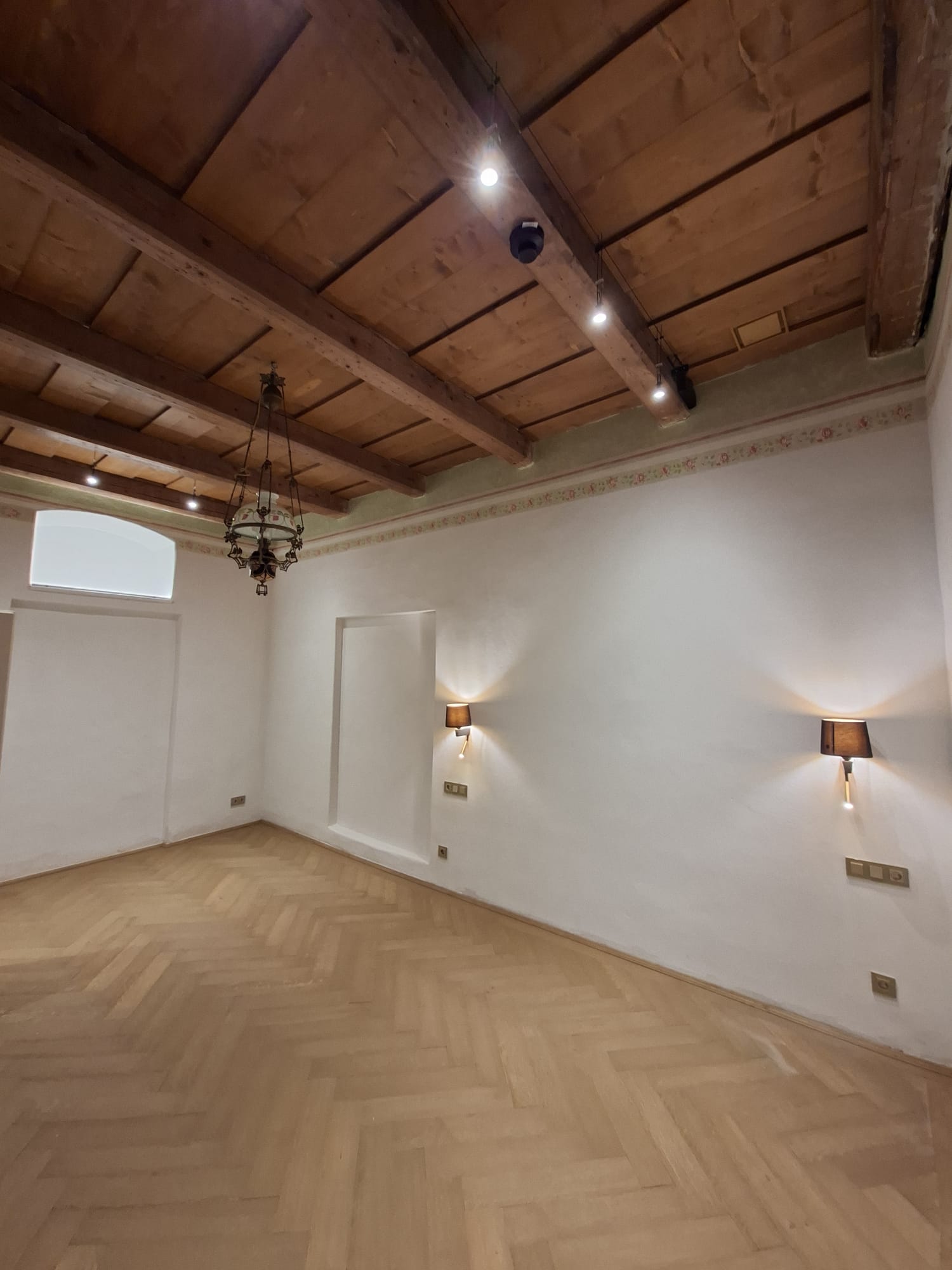 Galerie imagini
