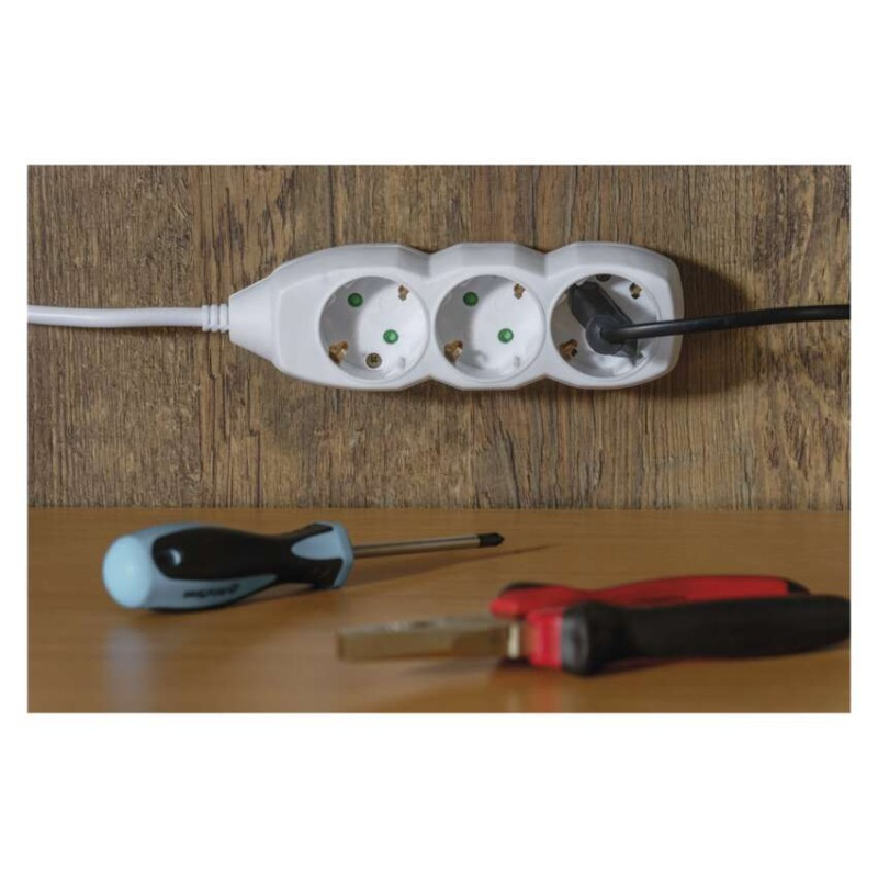 Extension Cord 2 m / 6 sockets / white / PVC / 1 mm2 [3]
