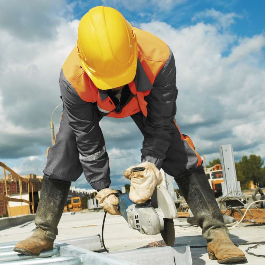 PRELUNGITOR CU 4 PRIZE, 3 METRI, CU INTRERUPATOR, IP44 [9]