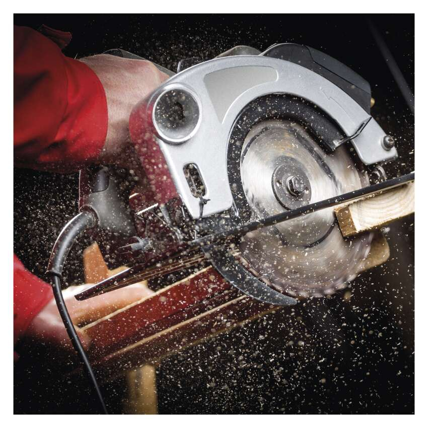 PRELUNGITOR CU TAMBUR, 50M, 4 PRIZE, 1.5MM2, PVC [6]