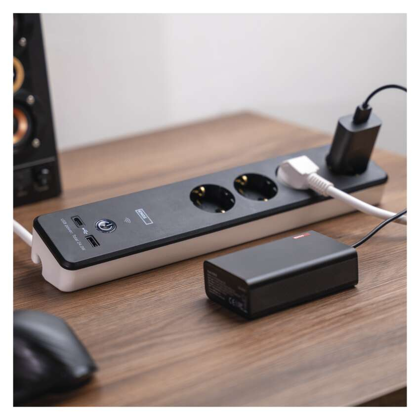 PRELUNGITOR GOSMART CU USB SI WI-FI,4 PRIZE+USB SI INTRERUPATOR 2M NEGRU [15]