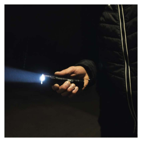 Metal LED Flashlight, 330 lm, 3× AAA, FOCUS [2]