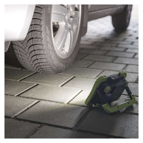 PROIECTOR LED CU ACUMULATOR [11]