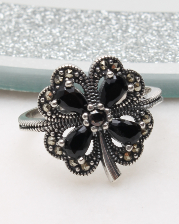 CATEGORII - Inel argint cu marcasite, gr3.7