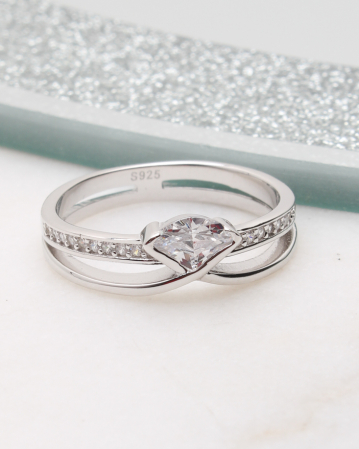 CATEGORII - Inel argint si cubic zirconia, gr2.4