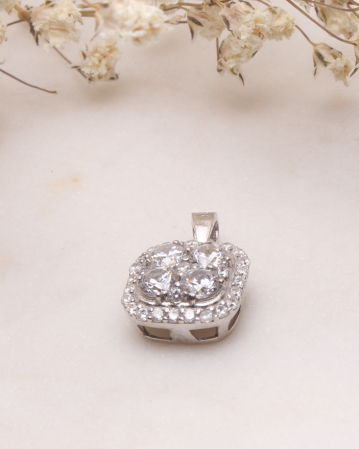 PANDANTIVE ARGINT - Pandantiv argint 925 cu pietricele albe cubic zirconia 1.8g