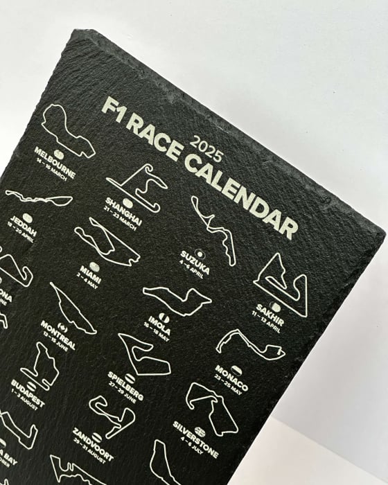 calendar formula 1 gravura piatra [4]