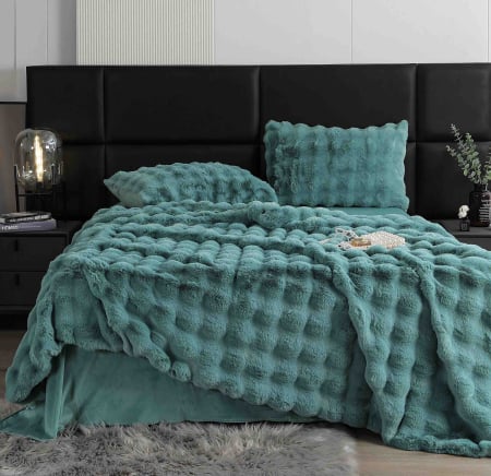 Lenjerii de pat - Lenjerie din blanita artificiala de iepure Jojo Home – set 6 piese premium