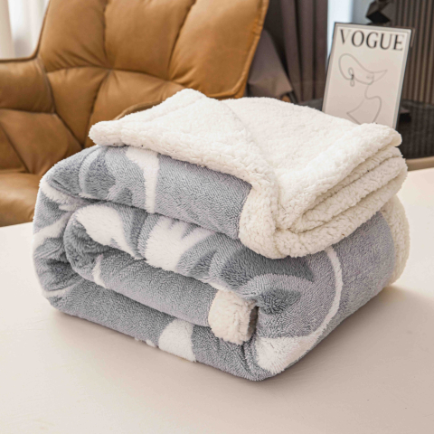 Patura Cocolino Blanita Cu Imprimeu Fluturi 3D – 200x230 cm [2]