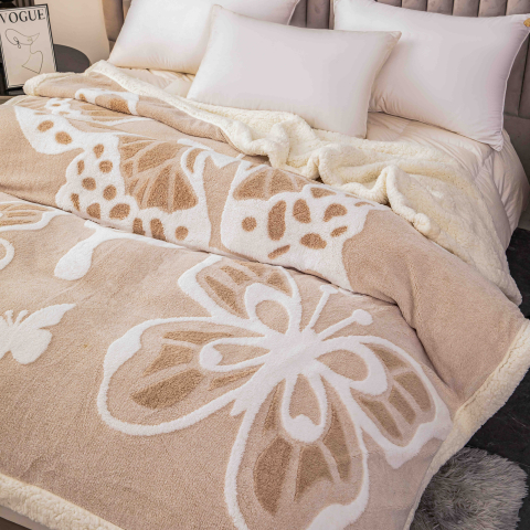 Patura Cocolino Blanita Cu Imprimeu Fluturi 3D – 200x230 cm [1]