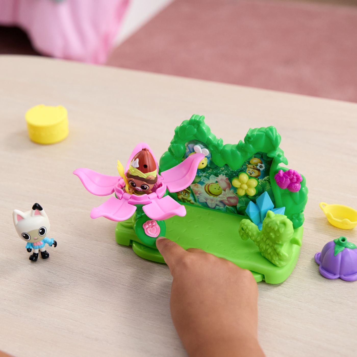 GABBYS DOLLHOUSE FILMUL SET POVESTEA GRADINII [4]