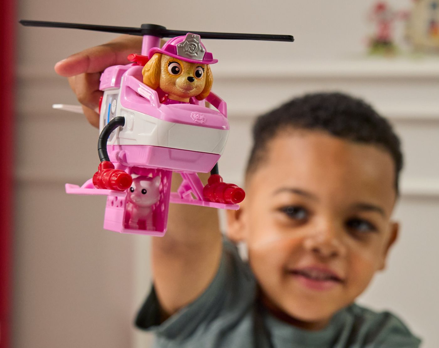 PATRULA CATELUSILOR VEHICUL DE SALVARE MASINA DE POMPIERI SI FIGURINA SKYE [3]