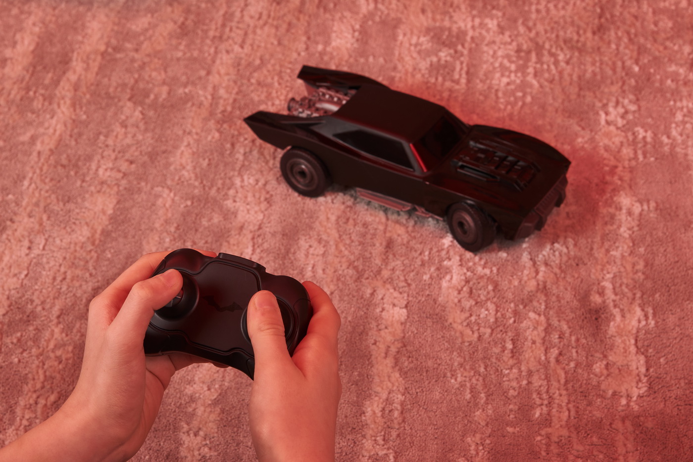 BATMAN FILM MASINA LUI BATMAN RC SCARA 1:20 [5]