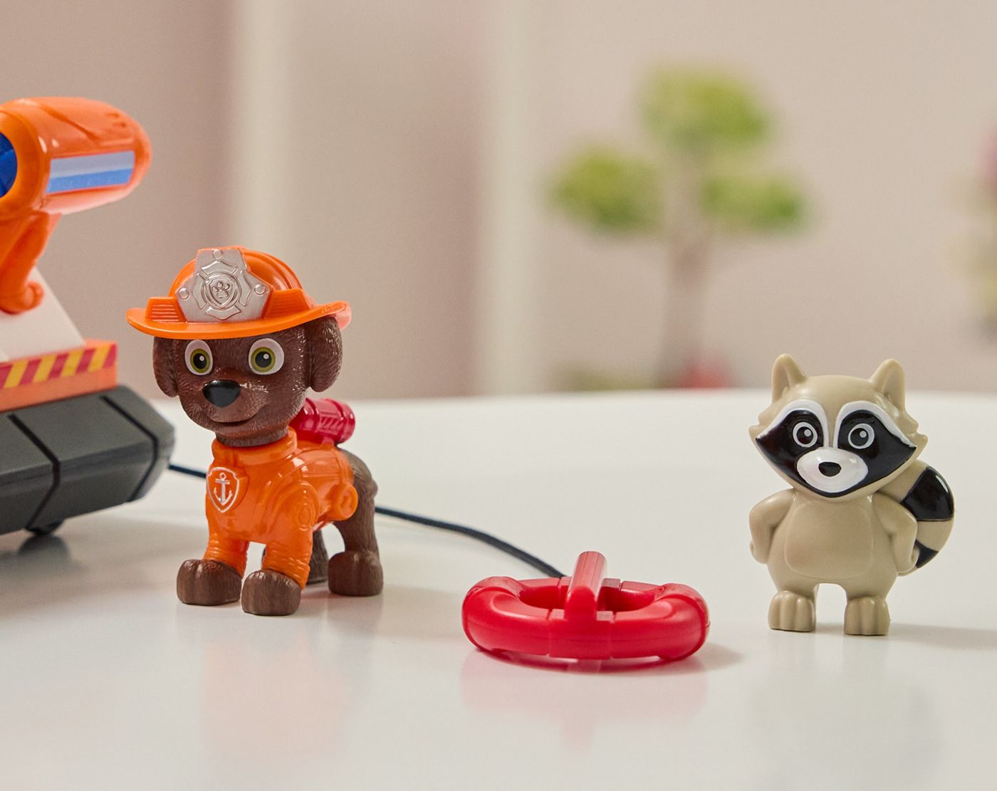 PATRULA CATELUSILOR VEHICUL DE SALVARE MASINA DE POMPIERI SI FIGURINA ZUMA [5]