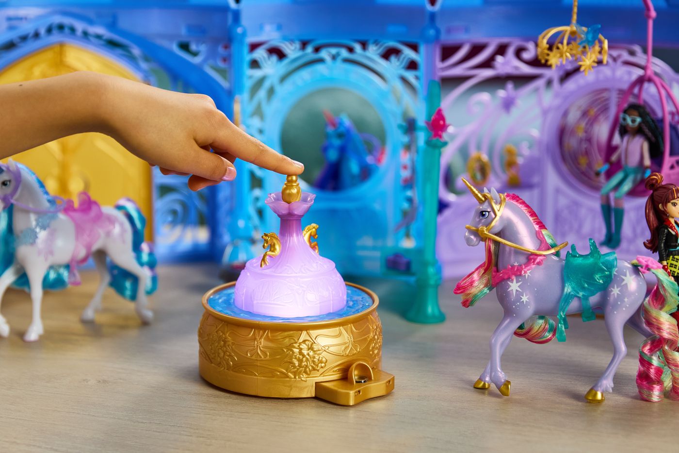 UNICORN ACADEMY SET DE JOACA FANTANA SI GRAJD STARGLOW SI UNICORNUL WILDSTAR [5]