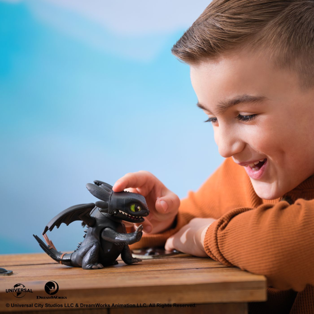 CUM SA ITI DRESEZI DRAGONUL FIGURINA DRAGON TOOTHLESS CU SUNETE [4]