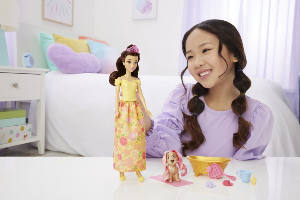 DISNEY PRINCESS PAPUSA BELLA CU CATEL SI ACCESORII [3]