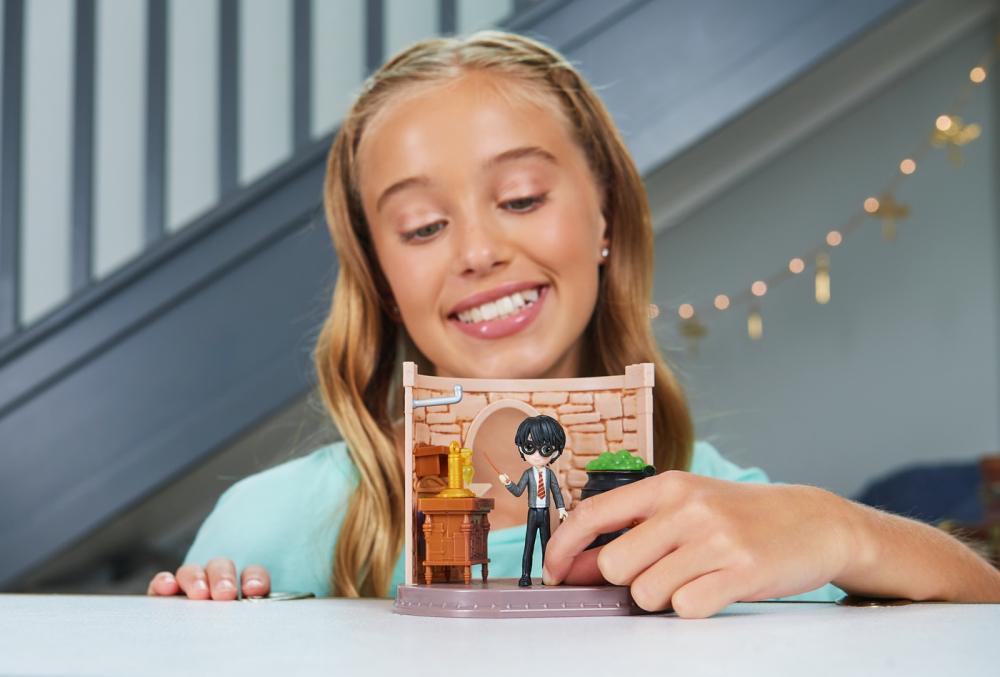 HARRY POTTER WIZARDING WORLD MAGICAL SALA DE CLASA MINIS POTIUNI HARRY POTTER [3]