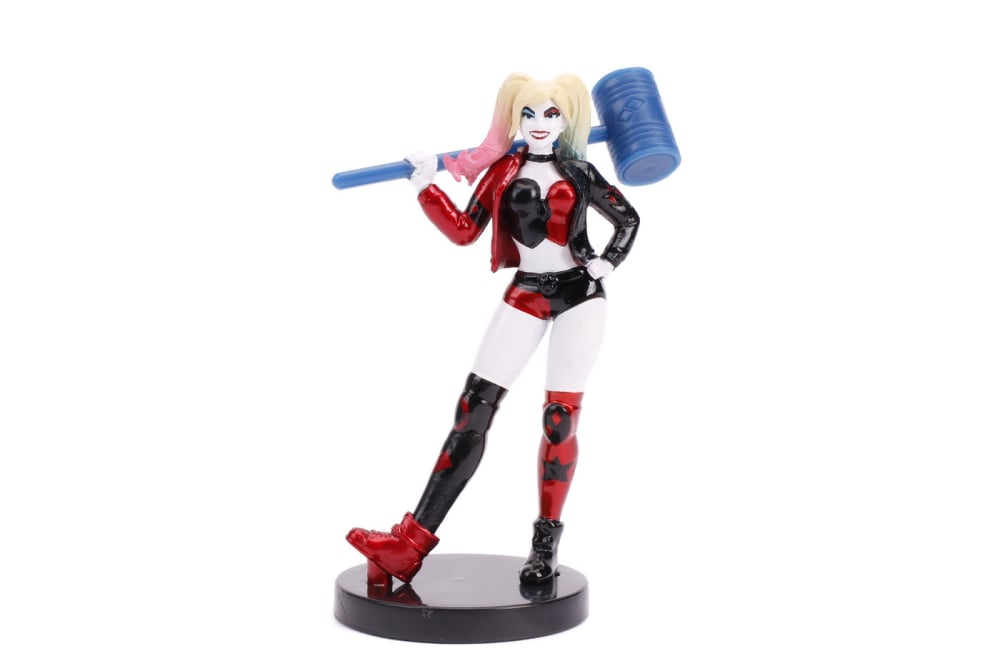 MASINUTA DIN METAL HARLEY QUINN 1969 CHEVY CORVETTE SCARA 1:24 [9]