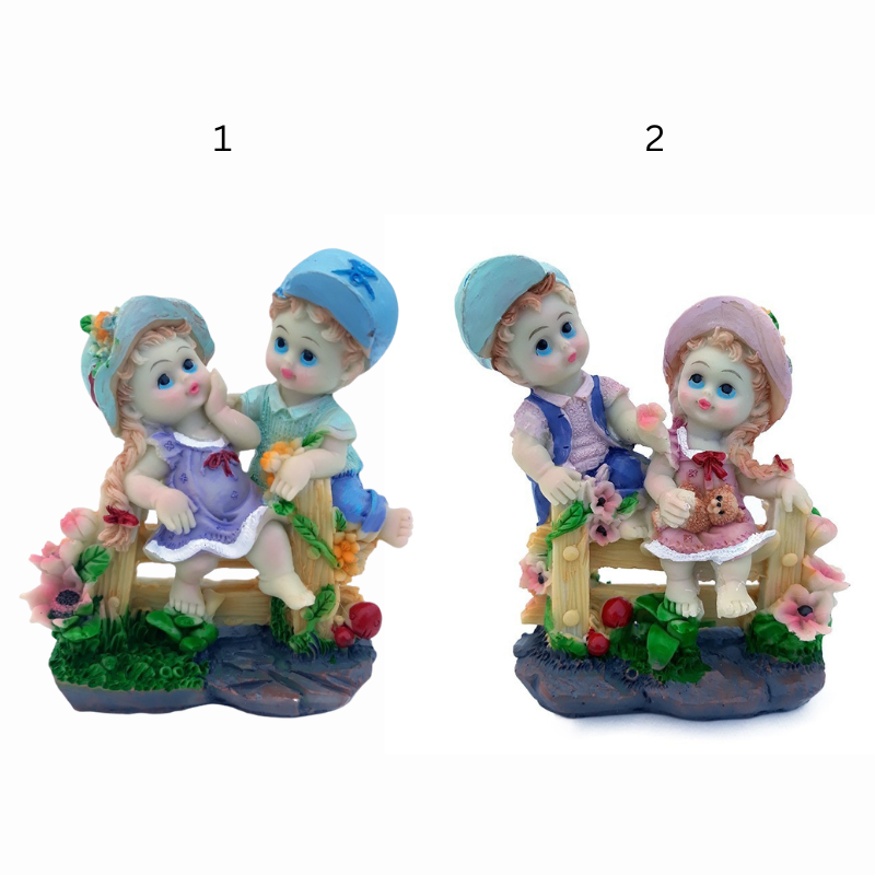 Figurina decorativa din rasina 2 copii 9 x 11 cm modele diferite [2]