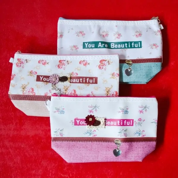 Portofel decorativ floral plastic  23x14 cm culori diferite [2]