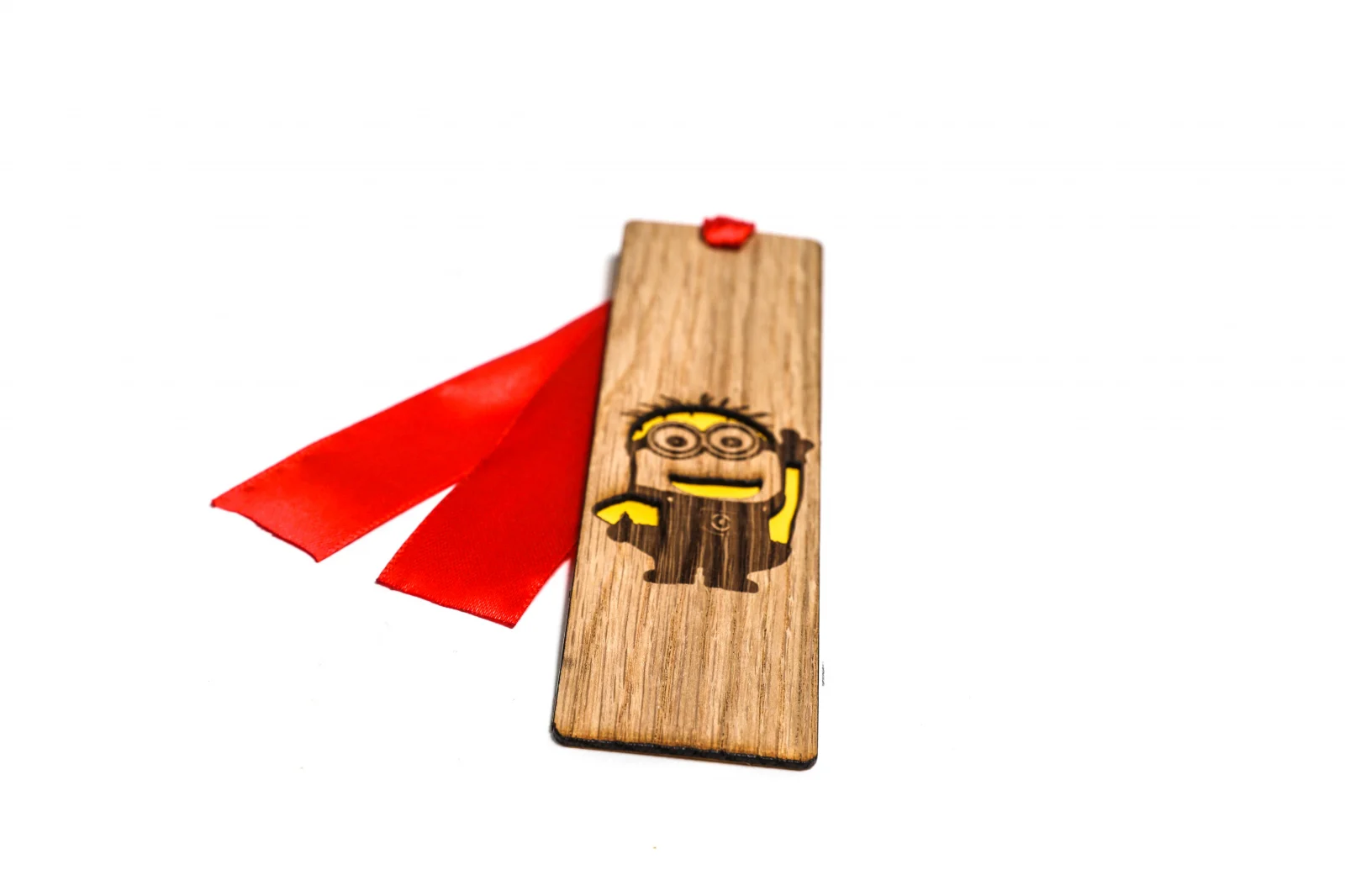 Semn de carte din lemn cu un minion [2]