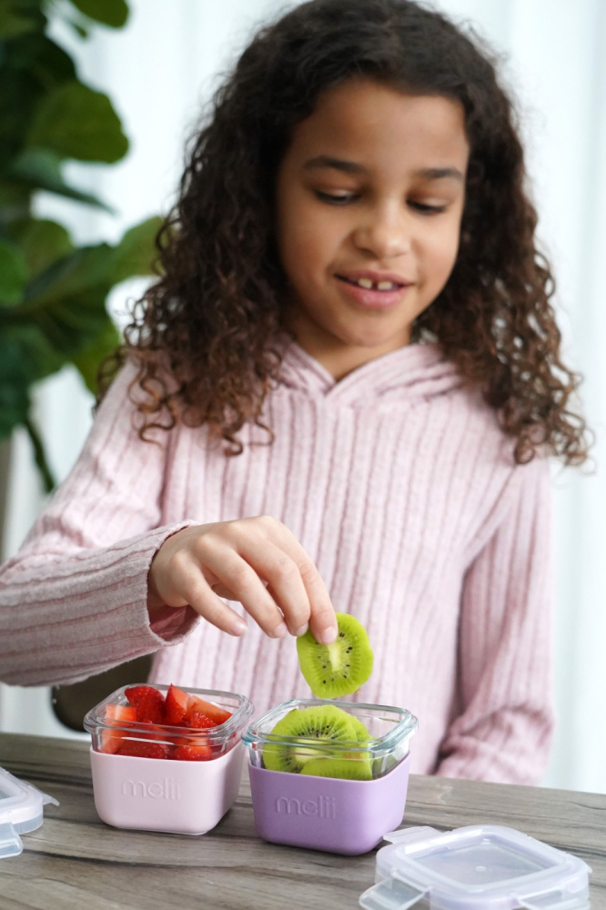 SET 3 RECIPIENTE STICLA 3 160ML CU HUSA ANTIDERAPANTA SILICON MELII ROZ MOV GRI [3]