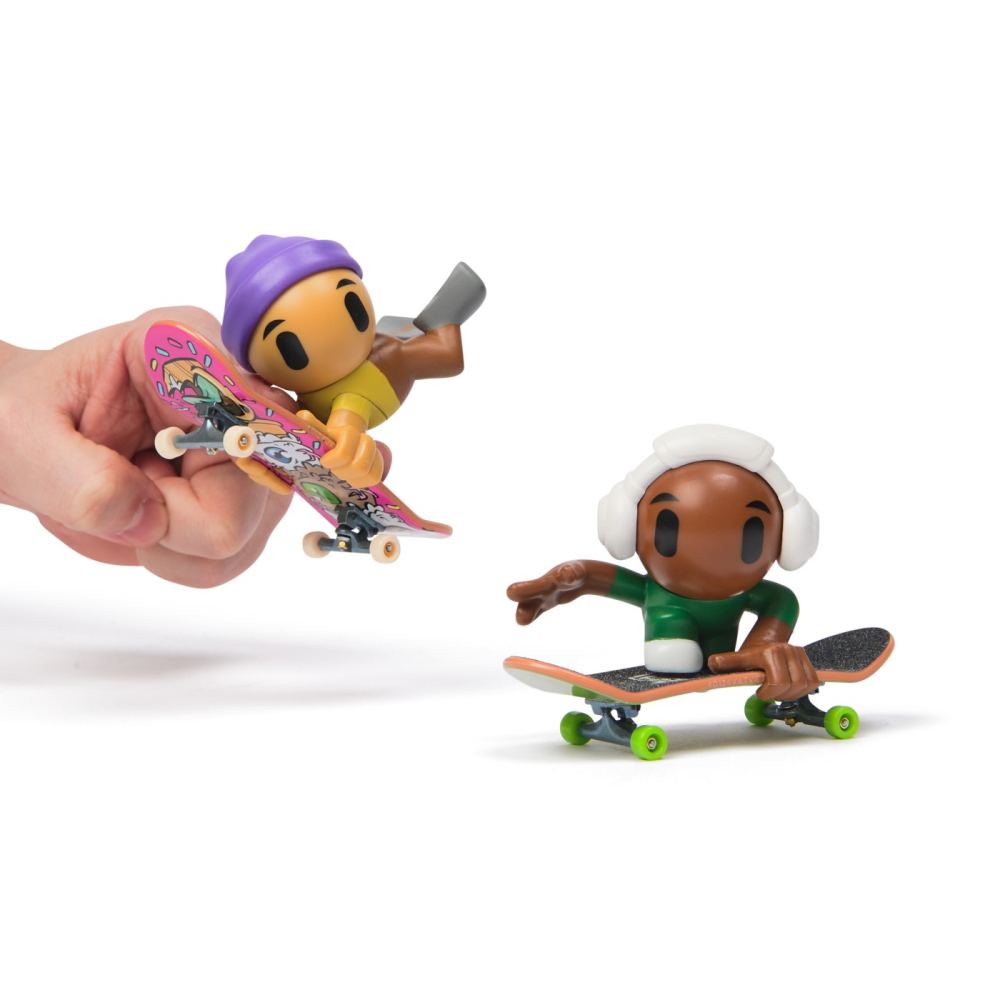 TECH DECH SK8 CREW PACHET 2 SETURI PLACA SI FIGURINA 9.6CM CASCA MOV SI CASTI ALBE [6]