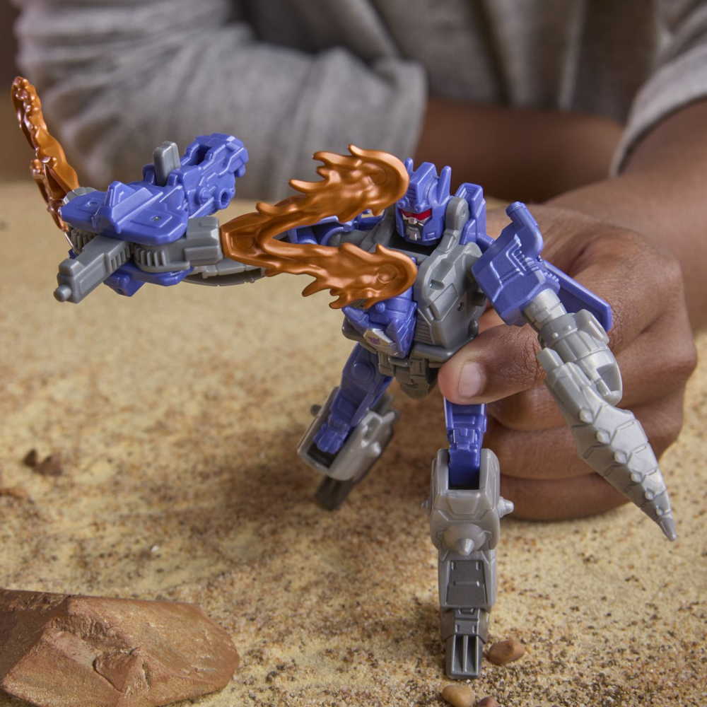 TRANSFORMERS CYBERWORLD ROBOT GALVATRON BLINDAT TRANSFORMABIL [6]