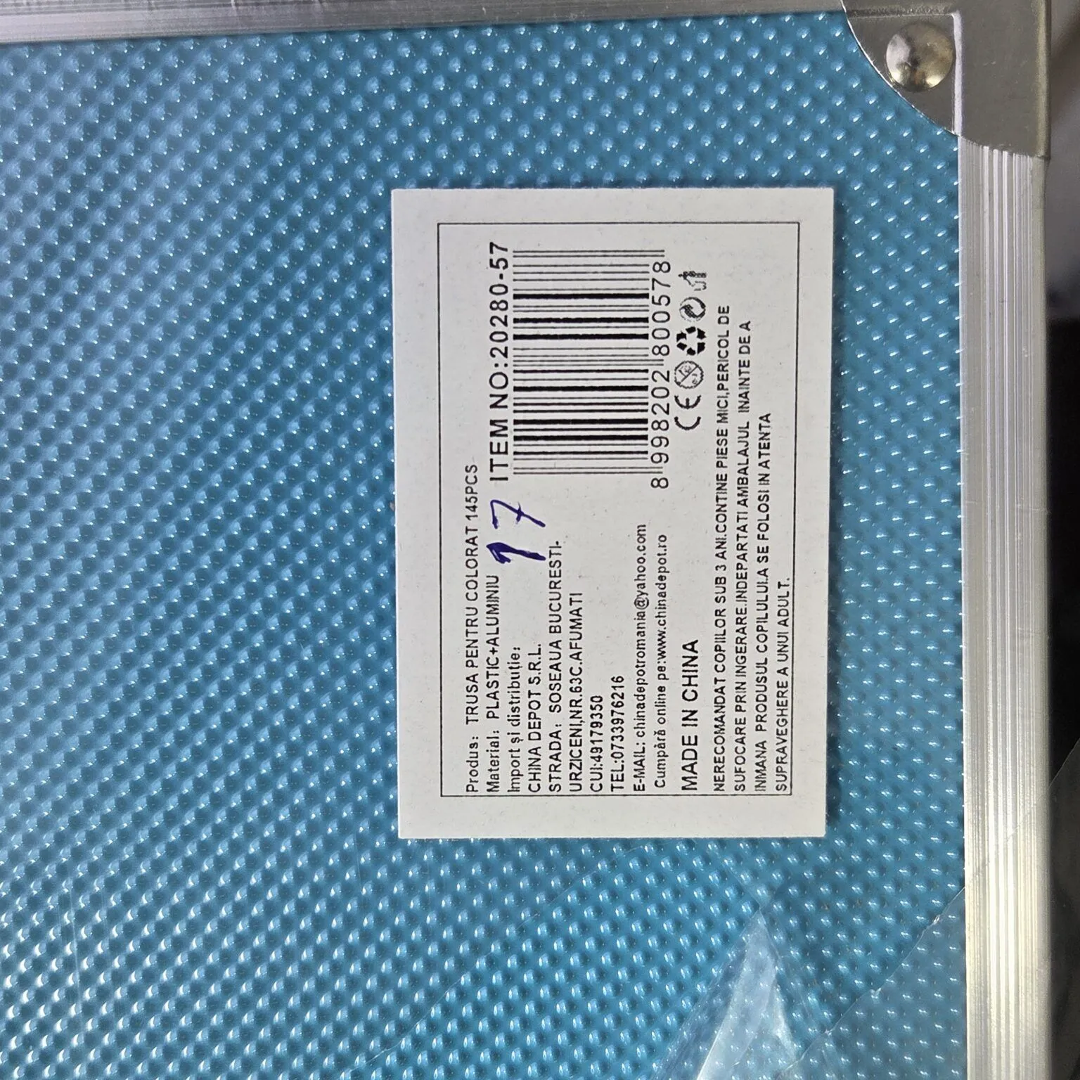 Trusa de colorat pentru copii 145 piese cu valiza organizatoare [6]