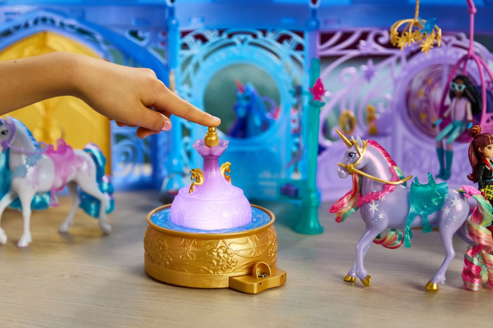 UNICORN ACADEMY SET DE JOACA FANTANA SI GRAJD STARGLOW SI UNICORNUL WILDSTAR [5]