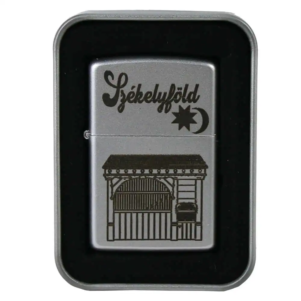 Casă și decorațiuni - Bricheta metalica Szekelyfold 3x5 cm Poarta traditionala