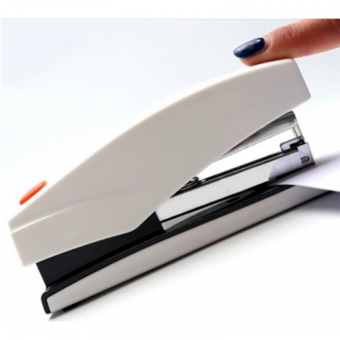 Capsator cu alimentare frontala si baza cauciuc diverse culori M&G [4]